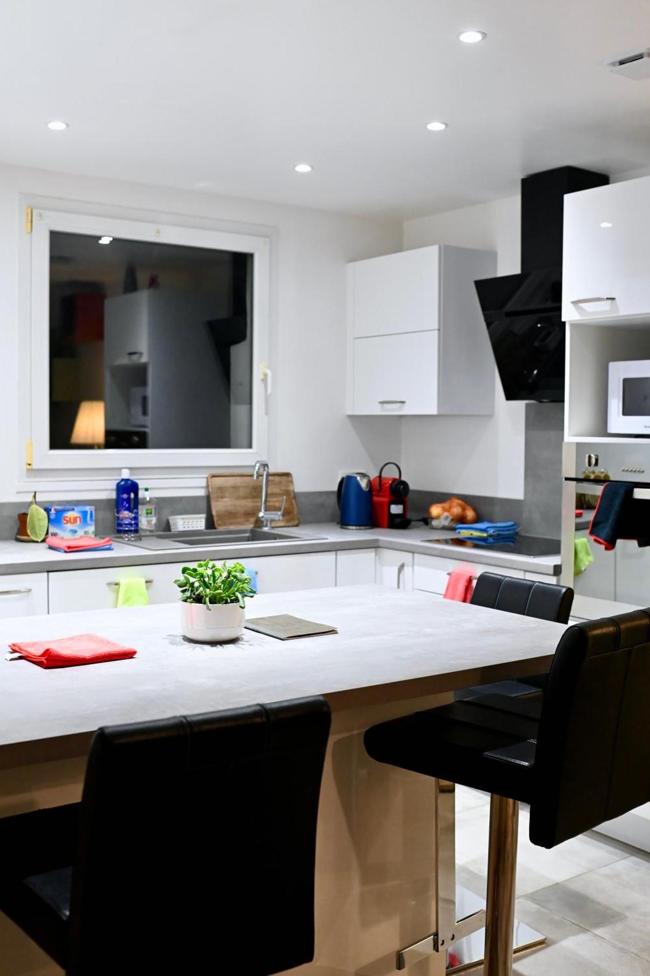 Cosy Colour Place Apartment Villiers sur Marne Bagian luar foto