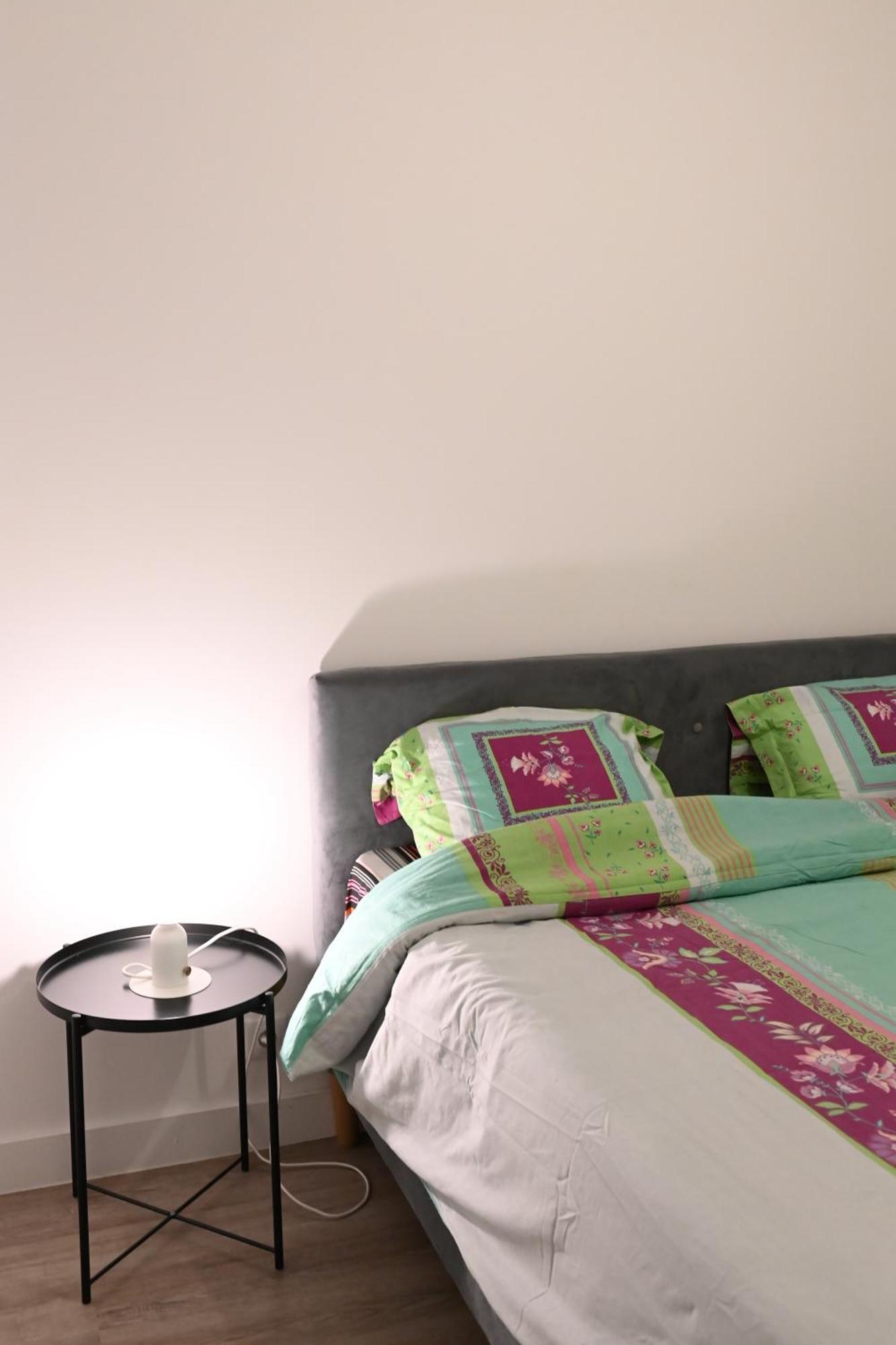 Cosy Colour Place Apartment Villiers sur Marne Bagian luar foto