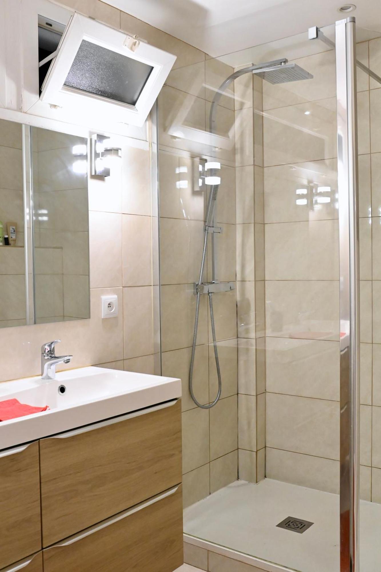 Cosy Colour Place Apartment Villiers sur Marne Bagian luar foto