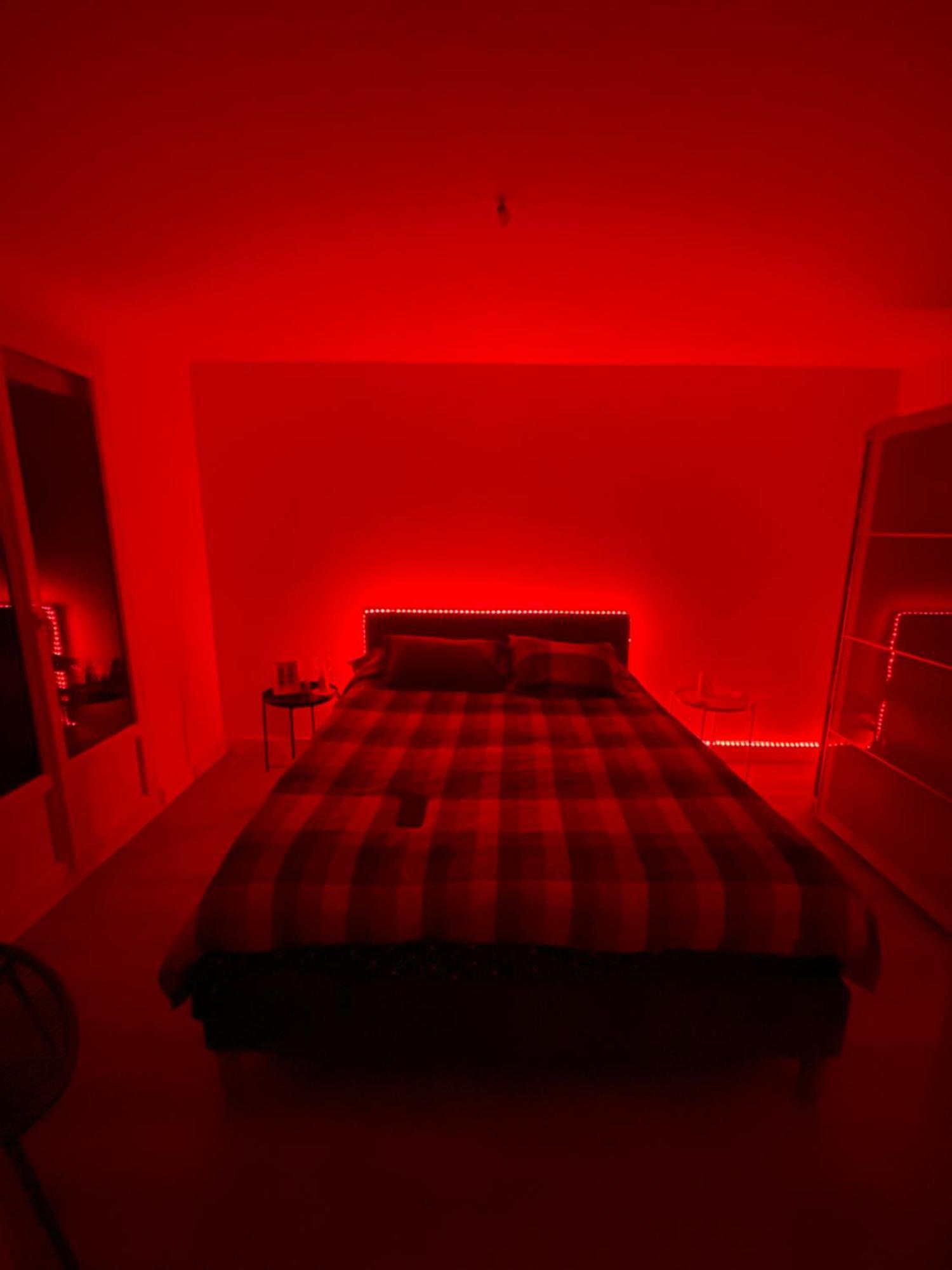 Cosy Colour Place Apartment Villiers sur Marne Bagian luar foto